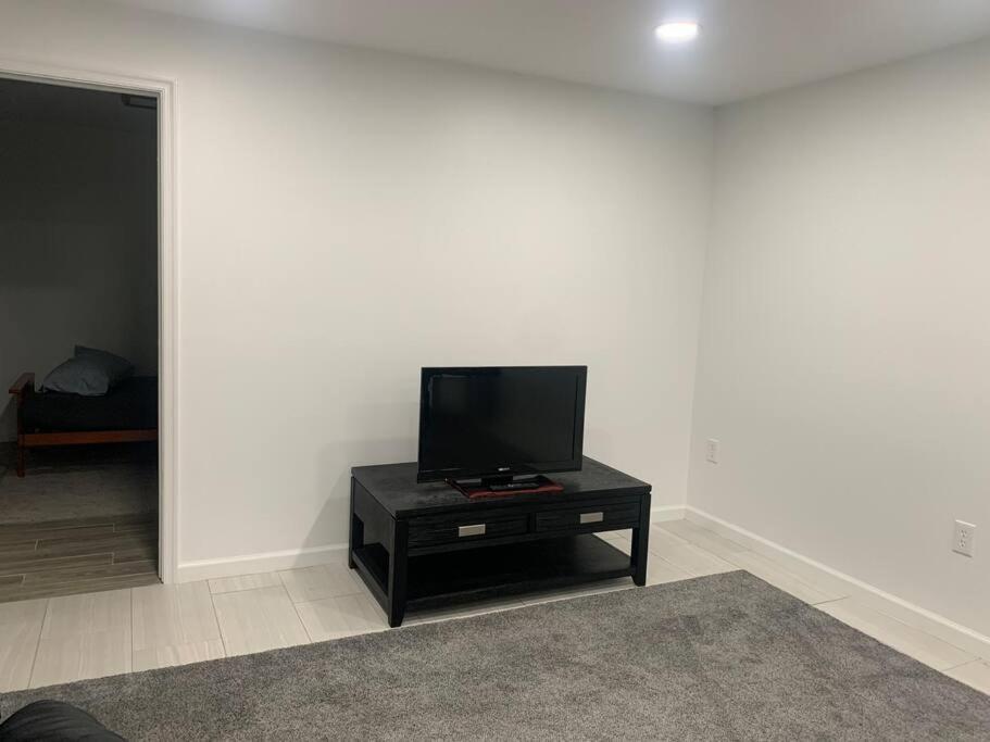 2 Bedroom Apartment- Close To Hershey Park, Hollywood Casino And Downtown Гаррісберг Екстер'єр фото