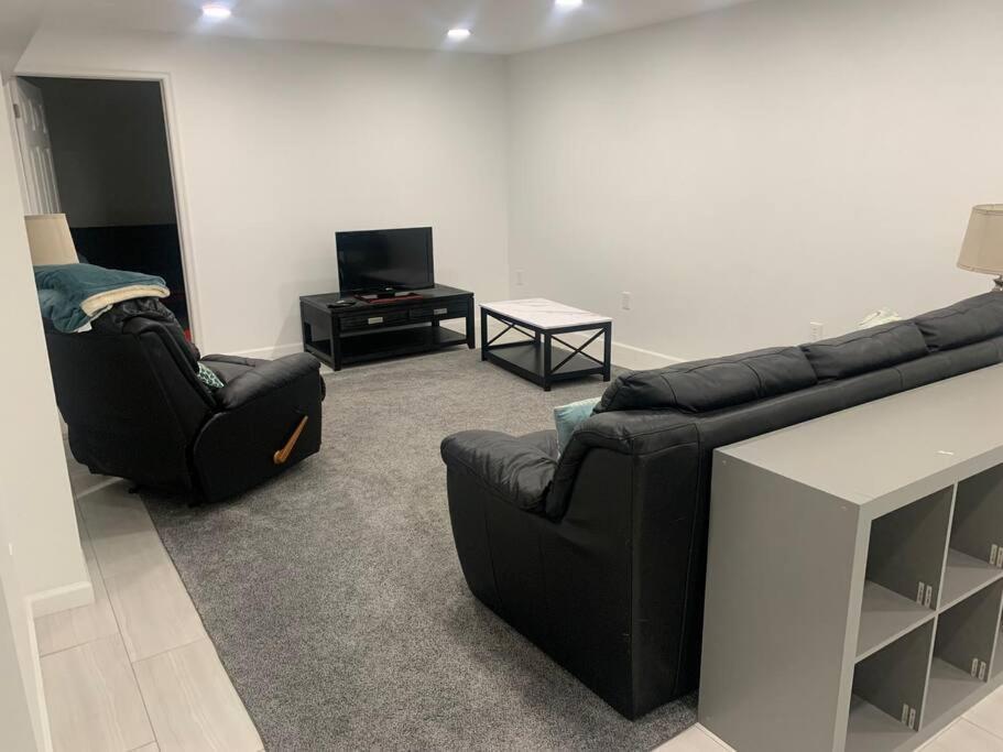 2 Bedroom Apartment- Close To Hershey Park, Hollywood Casino And Downtown Гаррісберг Екстер'єр фото